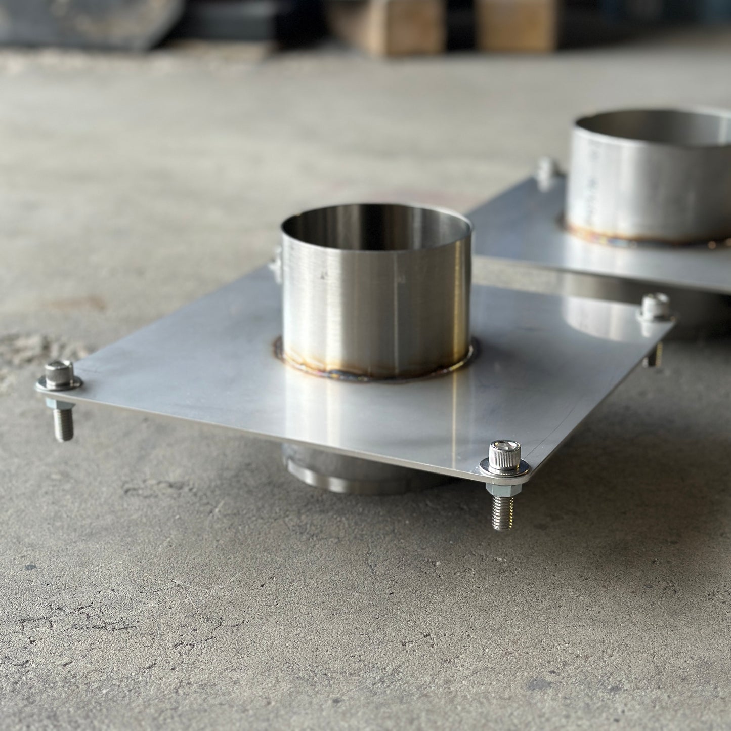Exhaust Stack Mounting Plate
