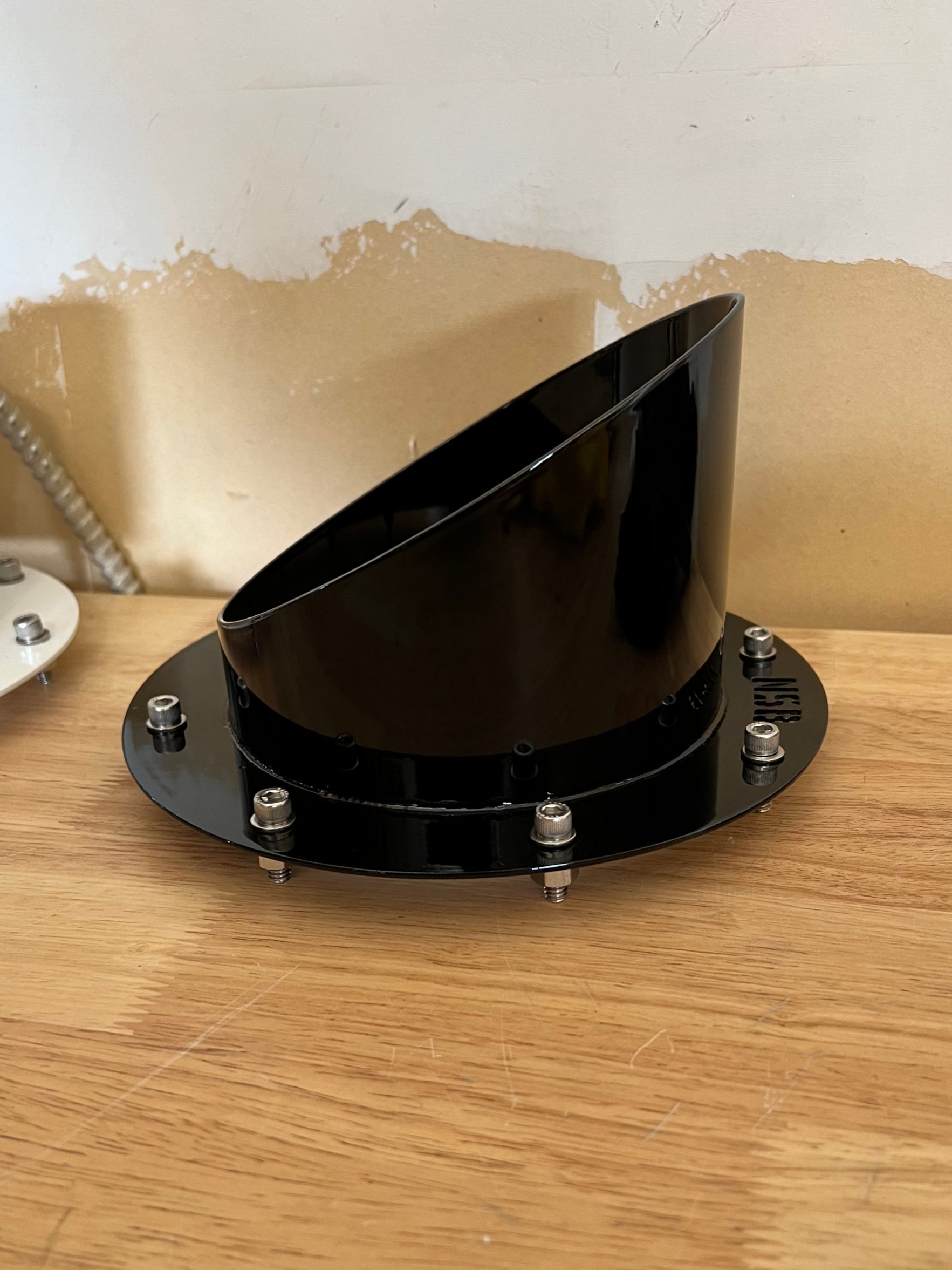 CLASSIC Short Miter Cut Hood Stack black