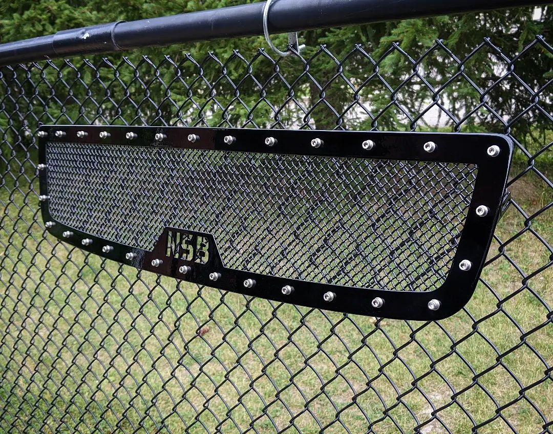 Grille Insert (2003 - 2006 & 07 Classic GMC Sierra) black