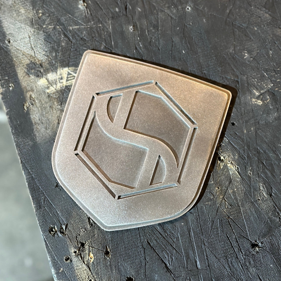 CUSTOM (Your Design) - Tailgate Emblem (4th gen RAM)
