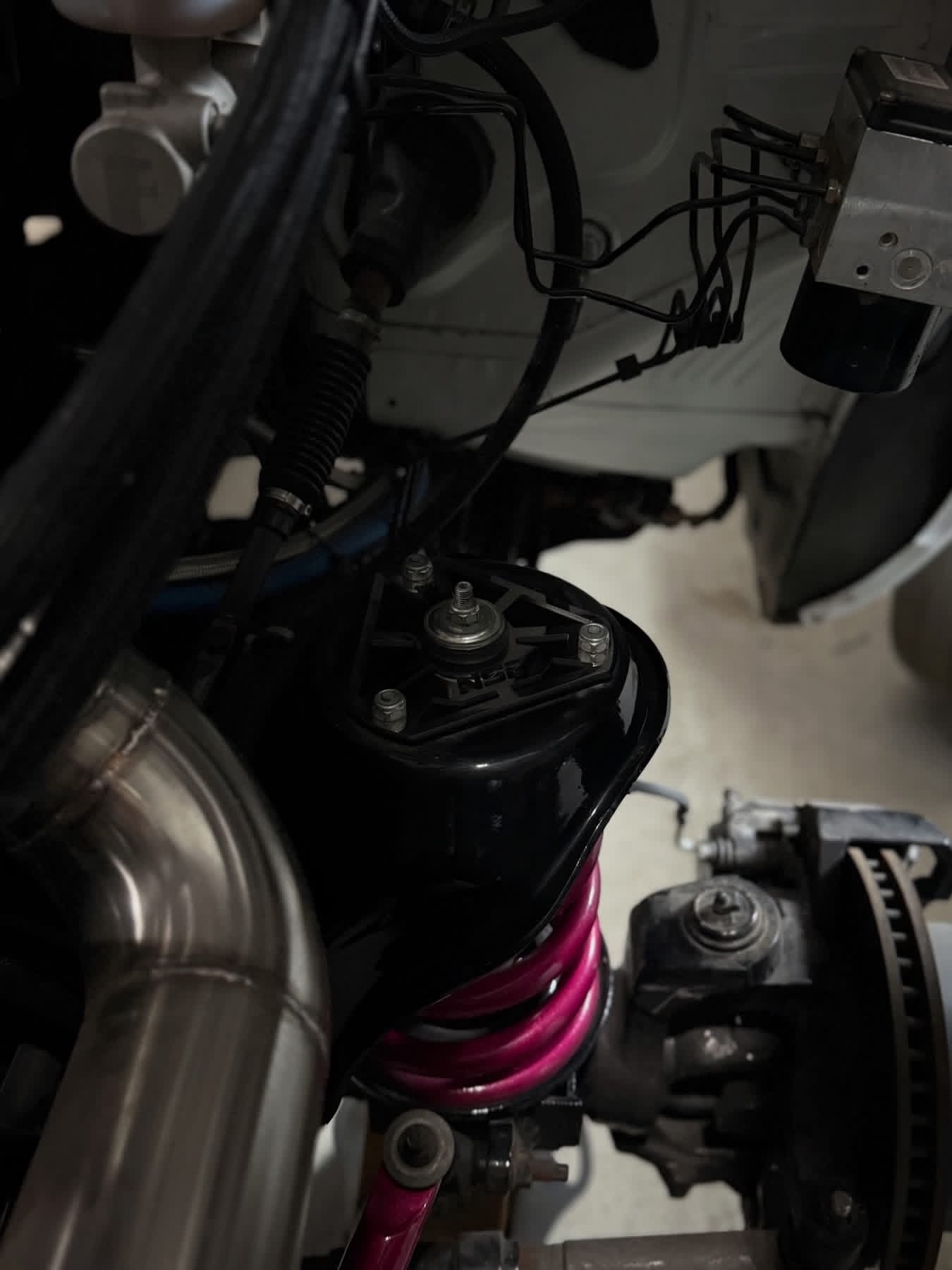 Shock Tower Delete Plates (1994 - 2012 Dodge 2500/3500) installed view with polished overlays 