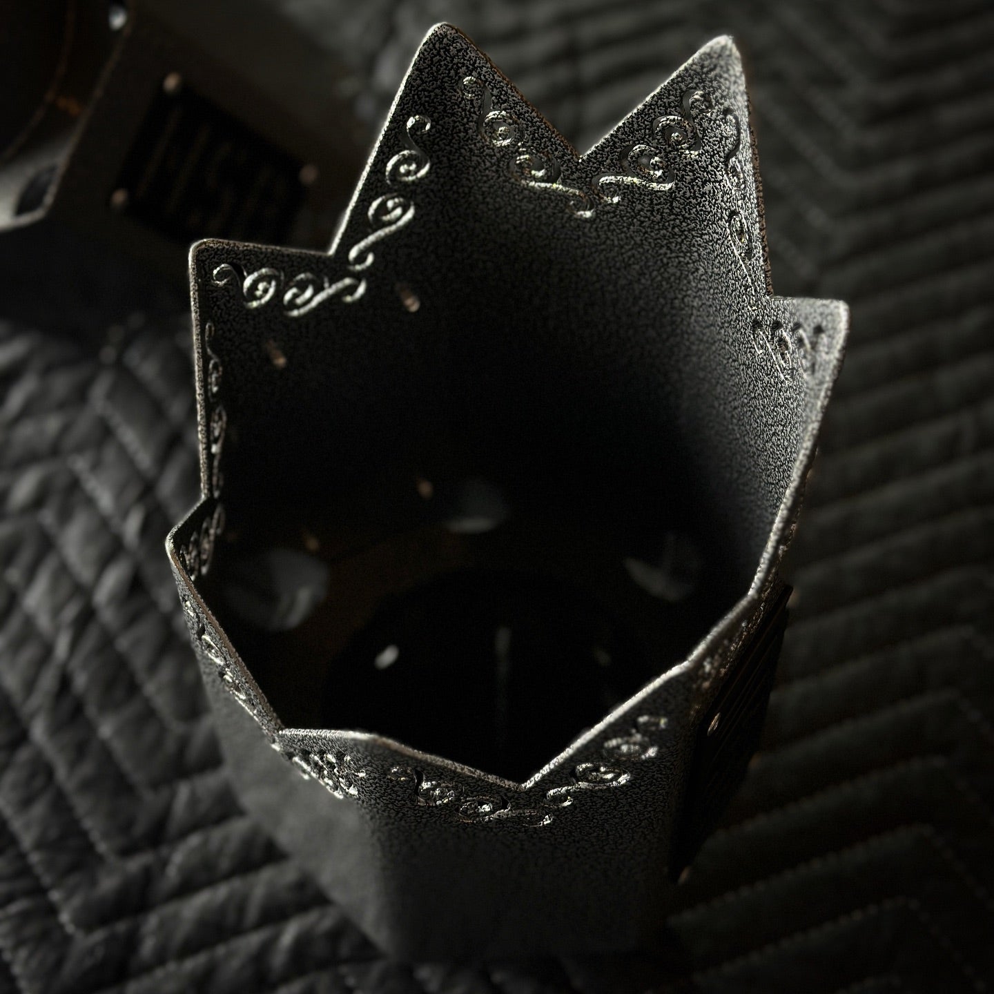 exhaust tip with spiked ends  grey inside view