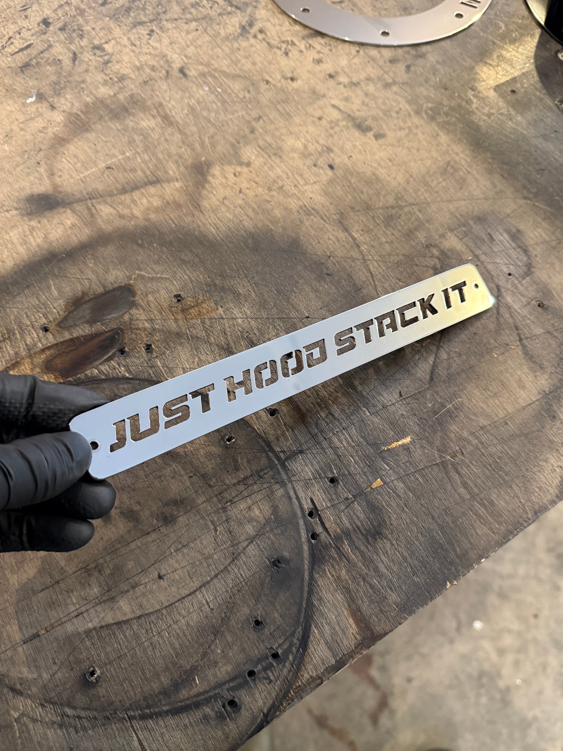 6.0 powerstroke fan shroud emblem
