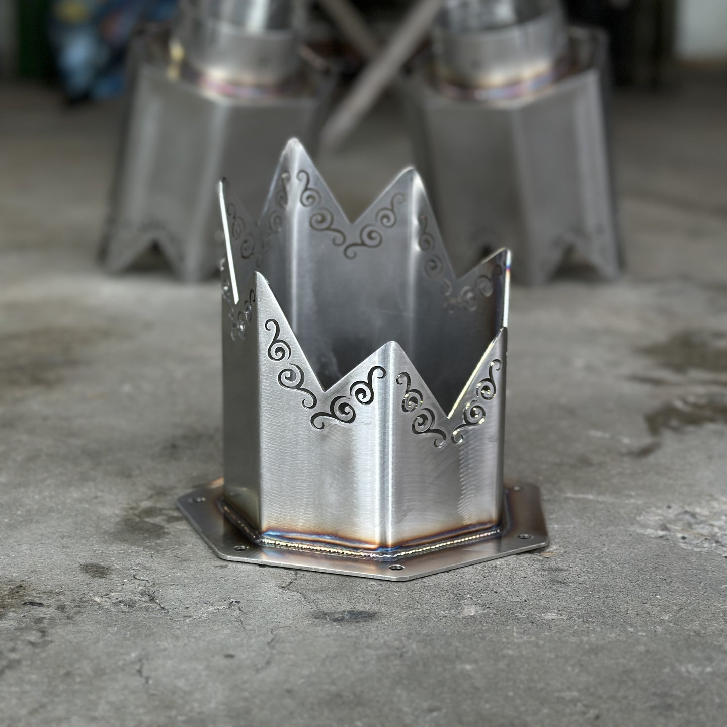 SPIKED DESIGNER Hood Stack